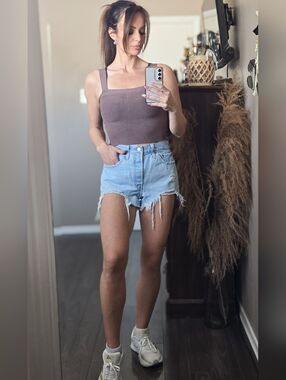 Levi’s 501 Cut Off Shorts Light Wash High Rise Distressed Denim Summer Spring